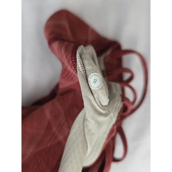 Lululemon Free to Be High-Neck Long-Line Luxtreme Wine Yoga Sports Bra Sz 8 - Picture 6 of 6